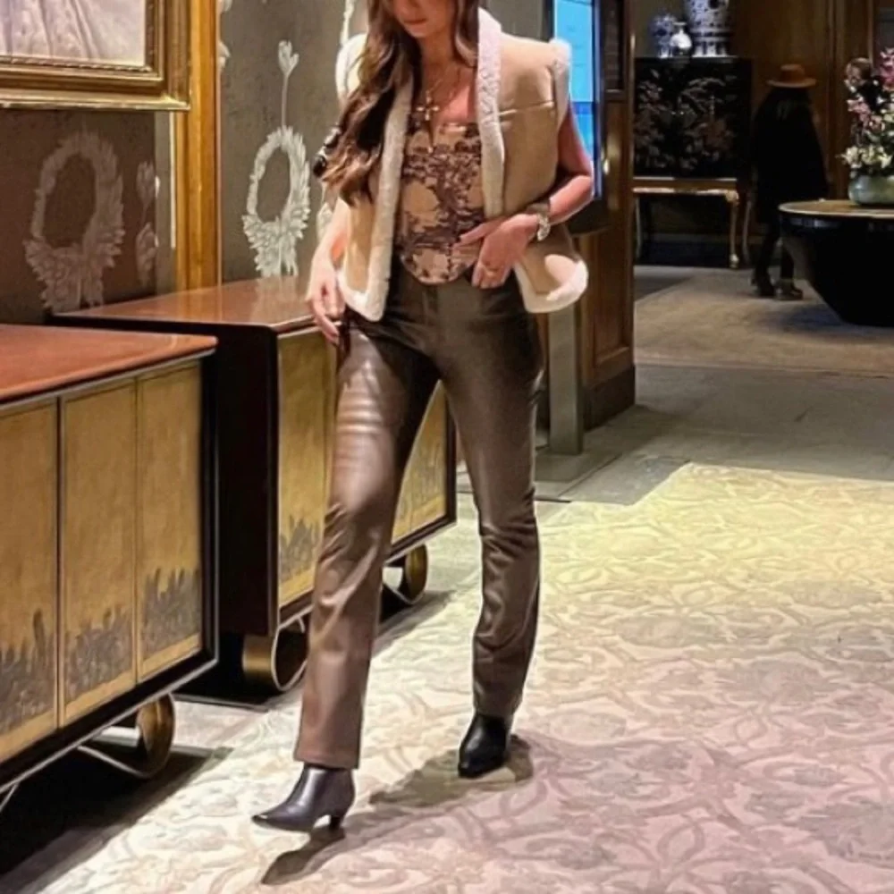 Zara genuine leather straight leg pants limited edition blogger aritzia melina - Picture 11 of 13